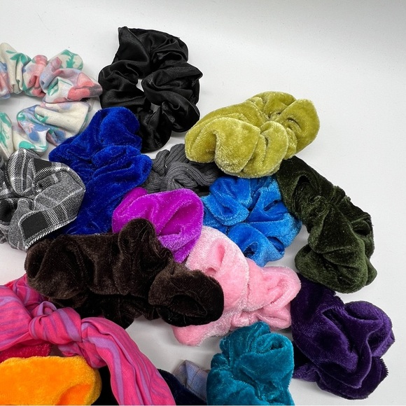 Hair Scrunchie Lot  (18 ) Many Colors - Picture 2 of 4